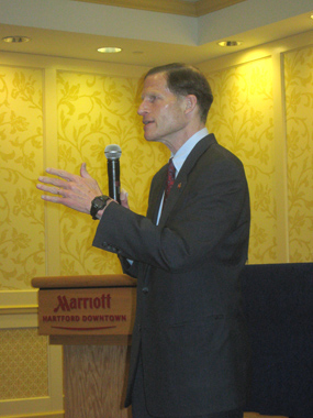 Connecticut AG Richard Blumenthal to repairers: 