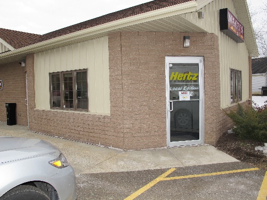 a separate office for estimates and hertz rental cars.